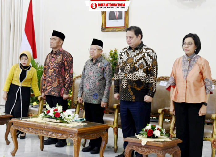 Wakil Presiden, K.H Ma`ruf Amin bersama Menko Airlangga dan Menteri Sri Mulyani